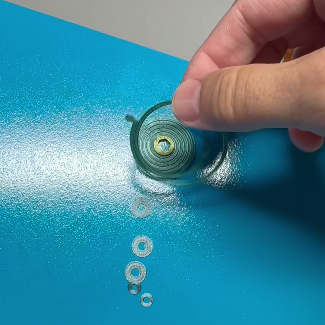 A satisfying coiled flex print